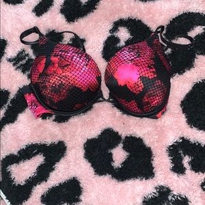 Bombshell push-up bra Victoria secret